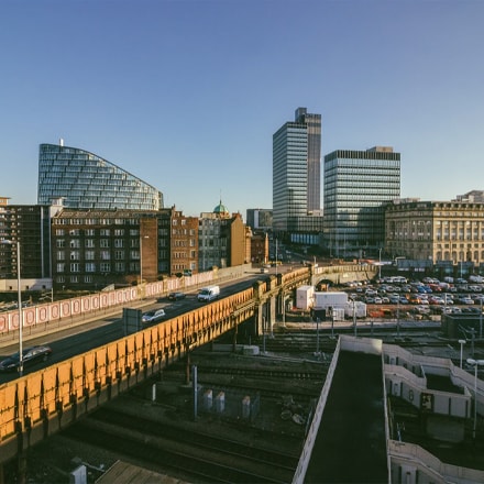 A picture of Manchester with ATMs and cash points near by